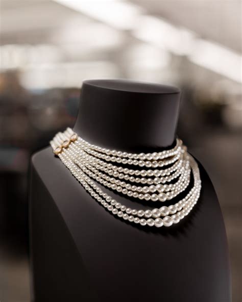 ketting christian dior|Ketting met Christian Dior Atelier.